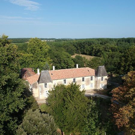 Bed and Breakfast Domaine de Seugnac à Pons Extérieur photo