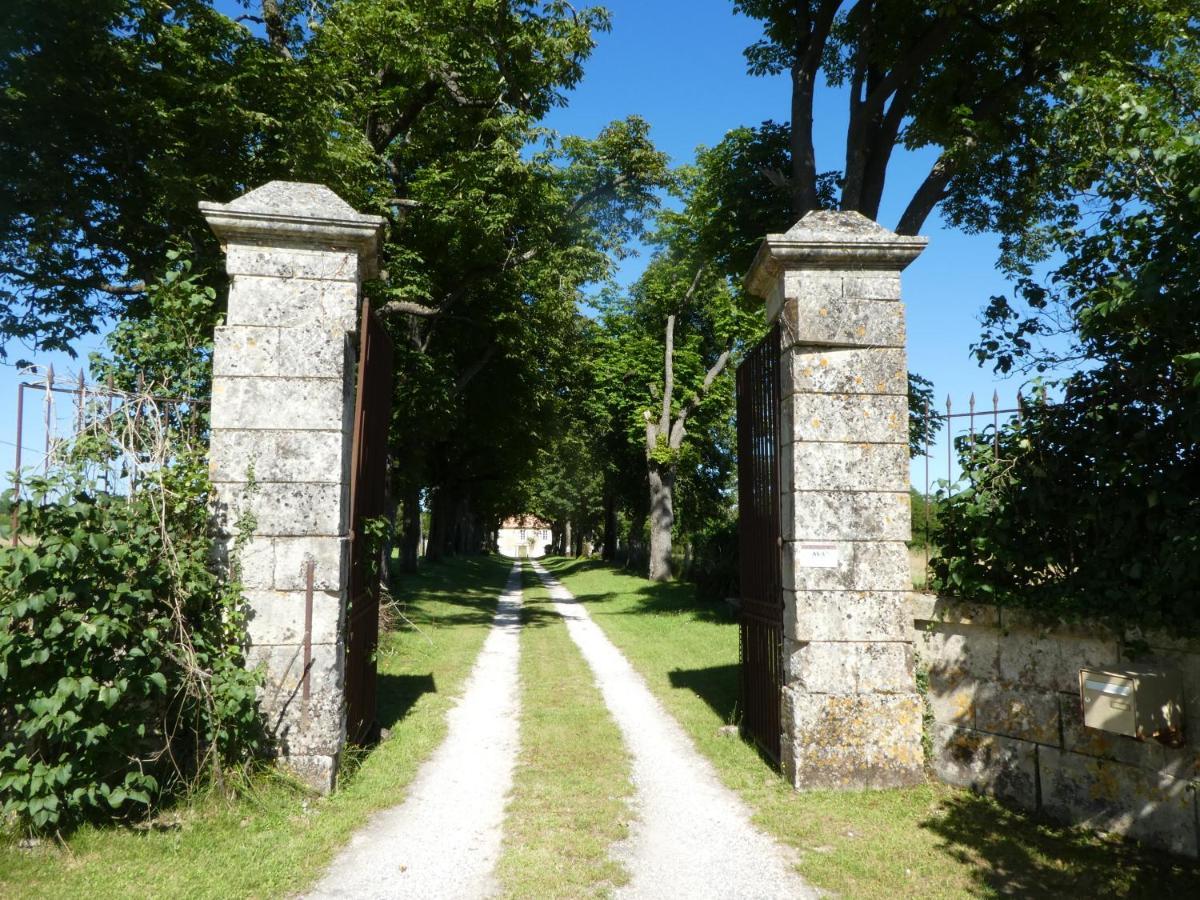 Bed and Breakfast Domaine de Seugnac à Pons Extérieur photo
