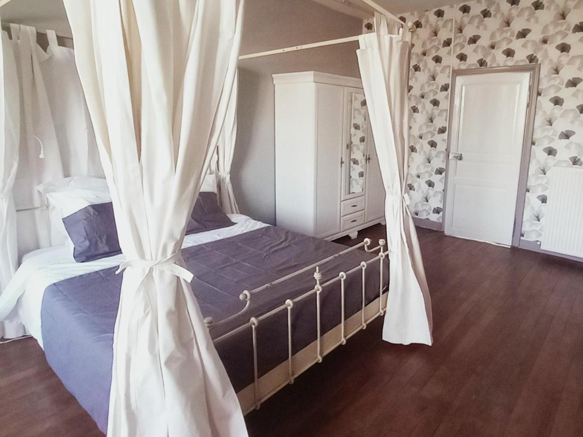 Bed and Breakfast Domaine de Seugnac à Pons Extérieur photo